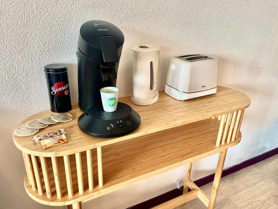 Coffee/tea facilities, Kitchen or kitchenette, toaster
