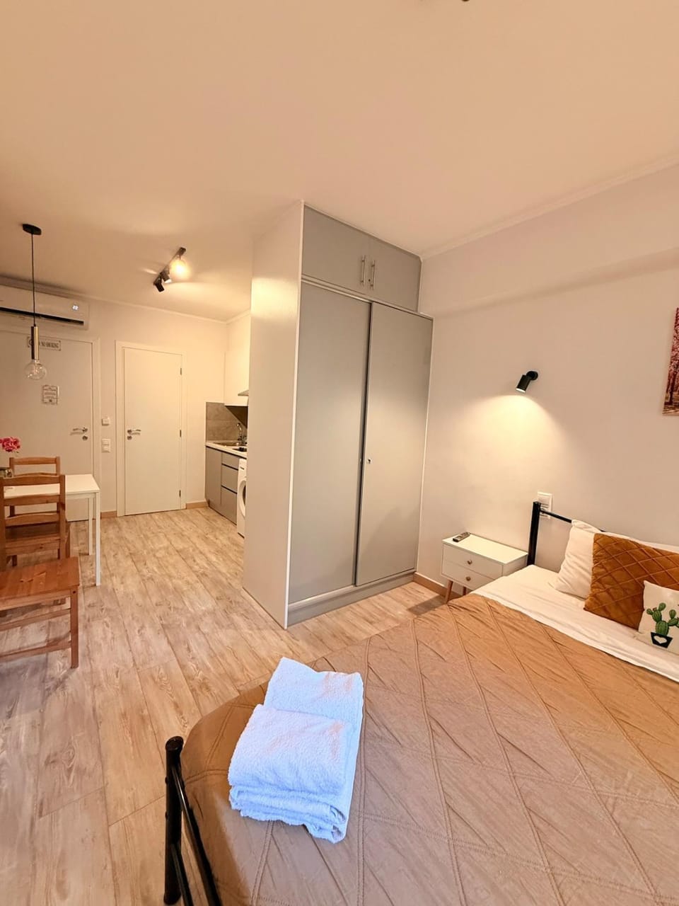 Bed, Photo of the whole room, Bedroom, towels, wardrobe