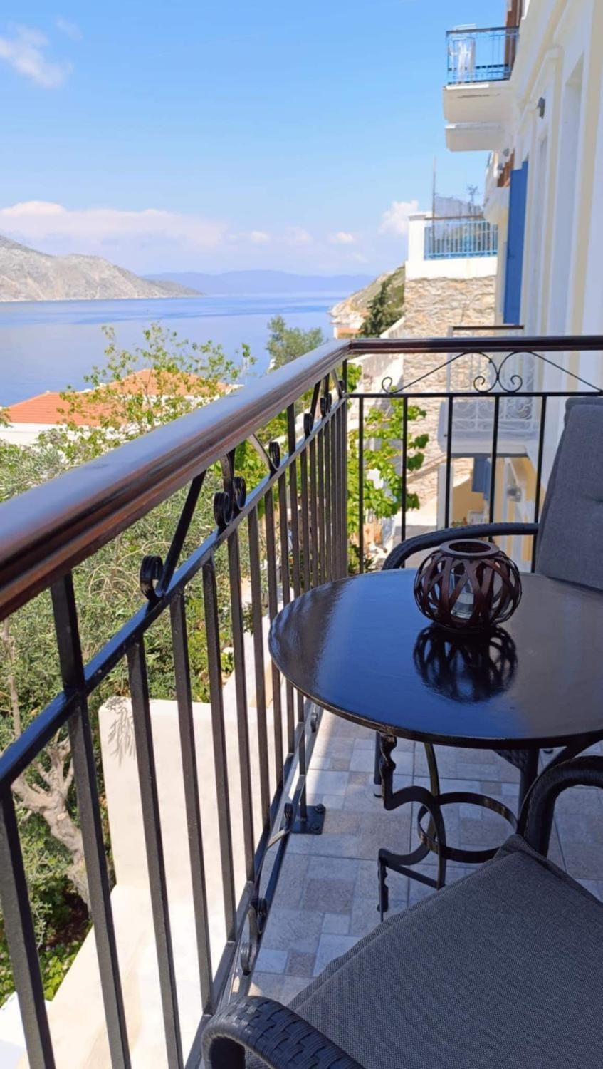 View (from property/room), Balcony/Terrace, Sea view