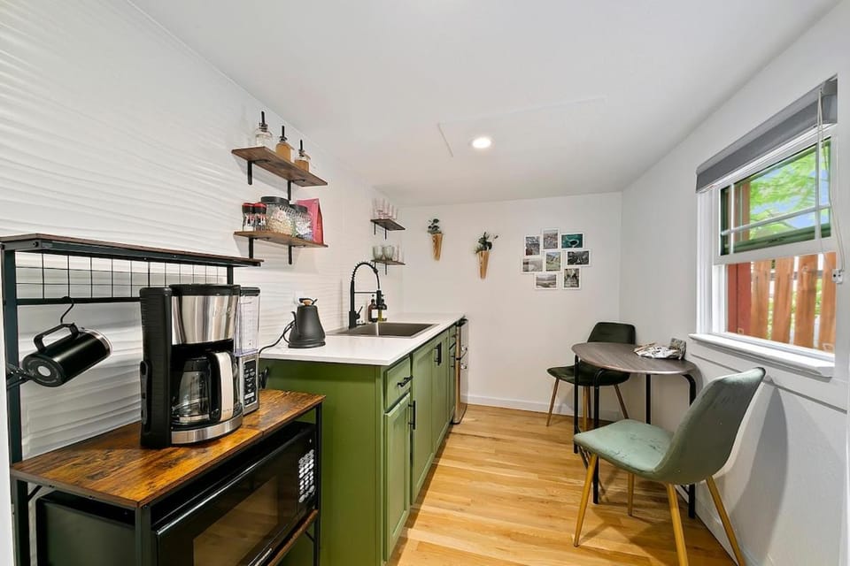Coffee/tea facilities, Kitchen or kitchenette, toaster