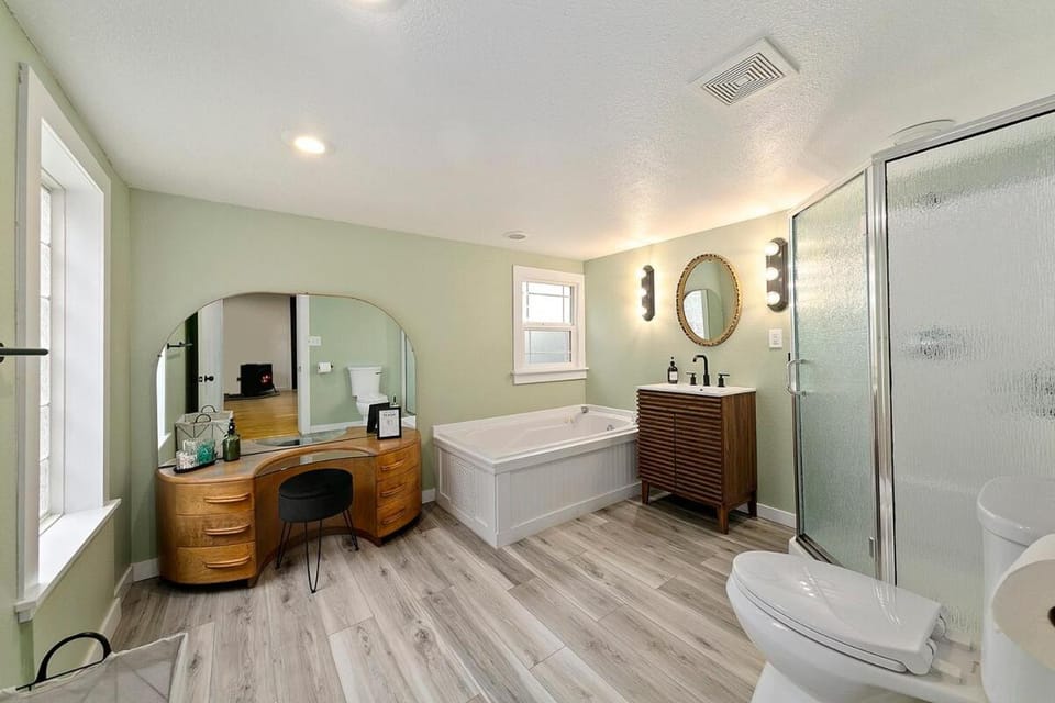 Bathroom, Bath