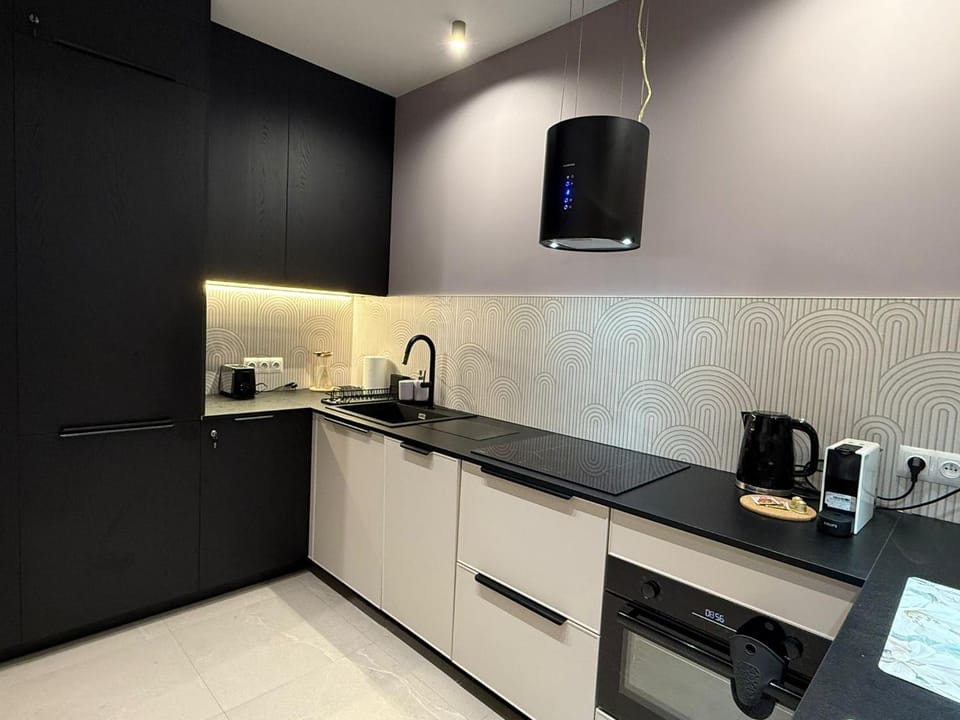 TV and multimedia, Coffee/tea facilities, Kitchen or kitchenette, oven, pet friendly, stove, toaster