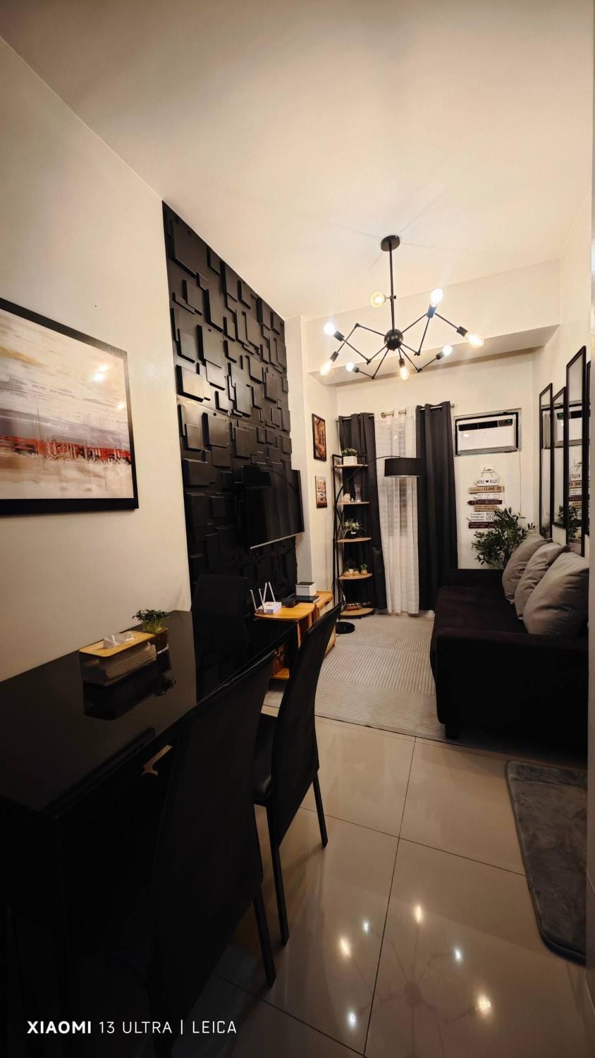 Living room, Decorative detail, Dining area