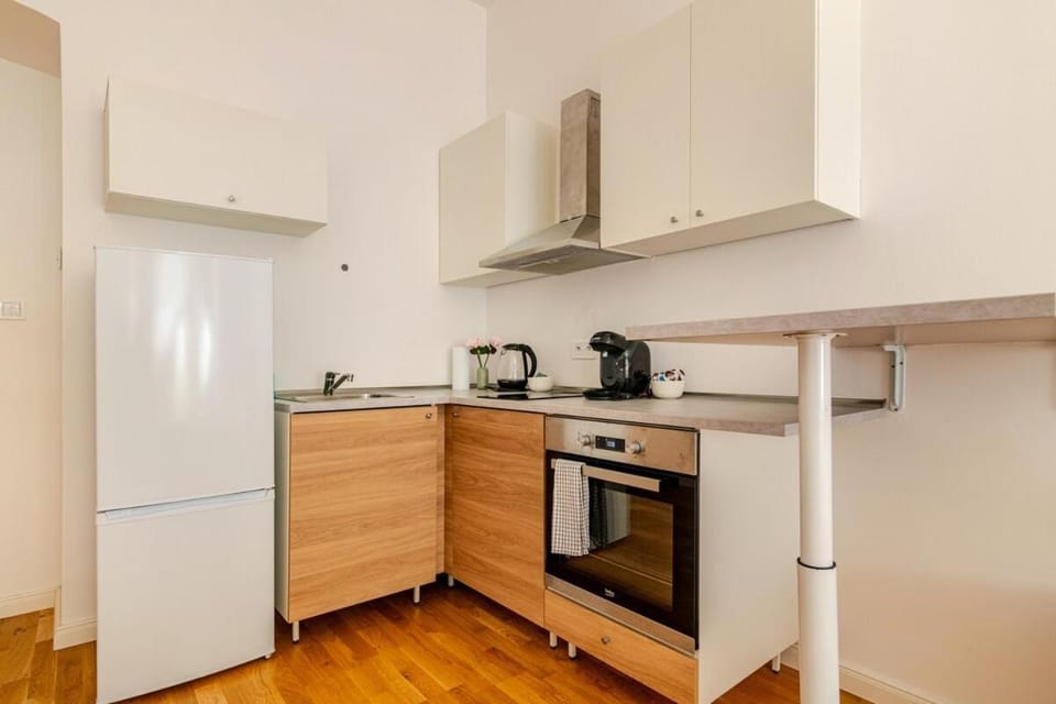 Beautiful Apartment by Stromovka Park Apartment in Prague