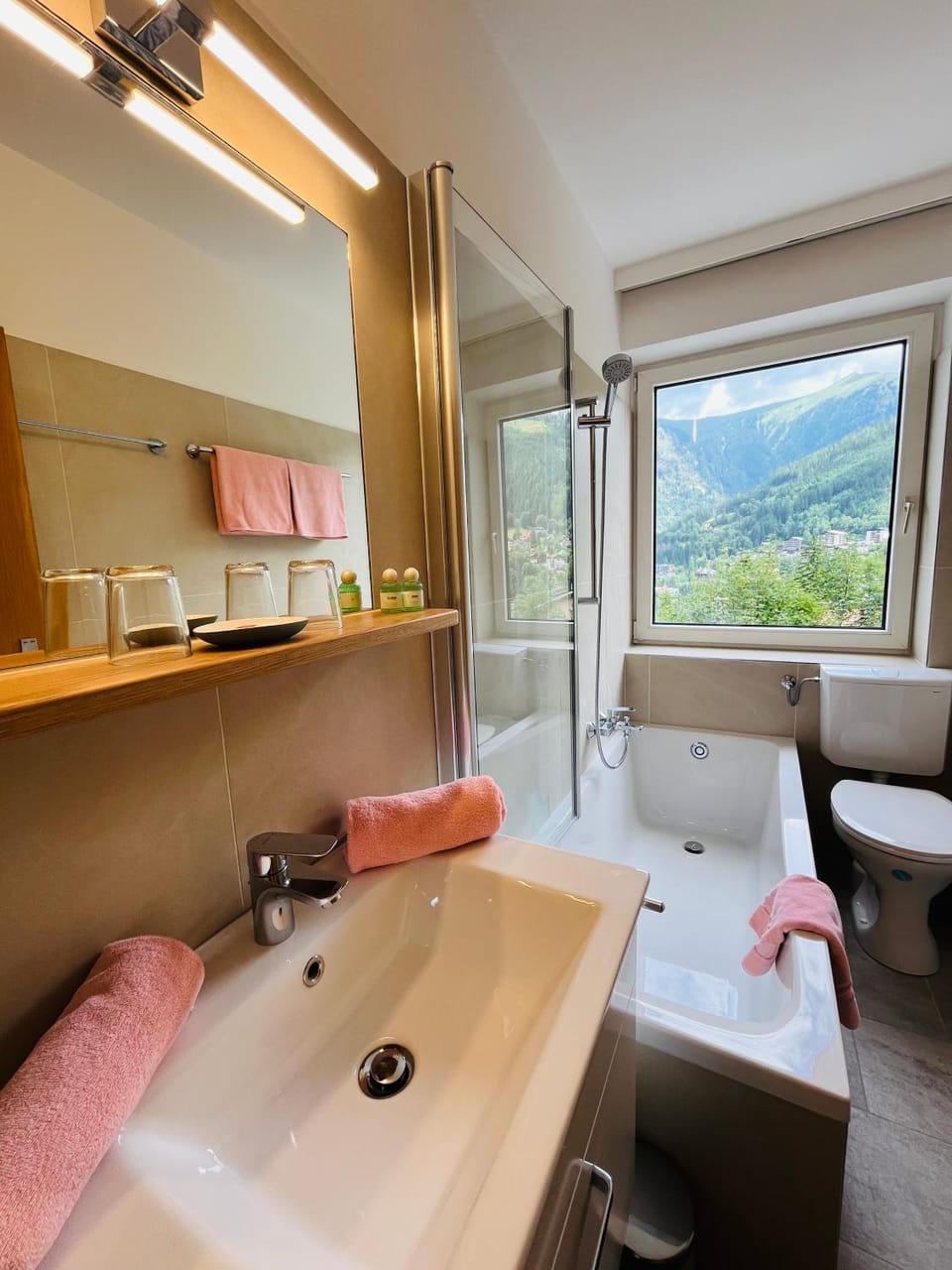 Bathroom, Bath