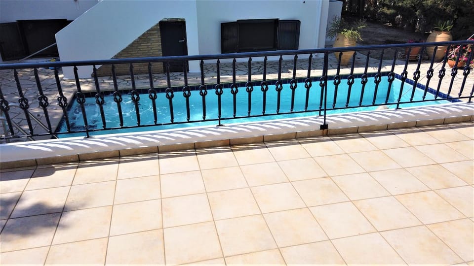 Balcony/Terrace, Pool view, Swimming pool, Swimming pool