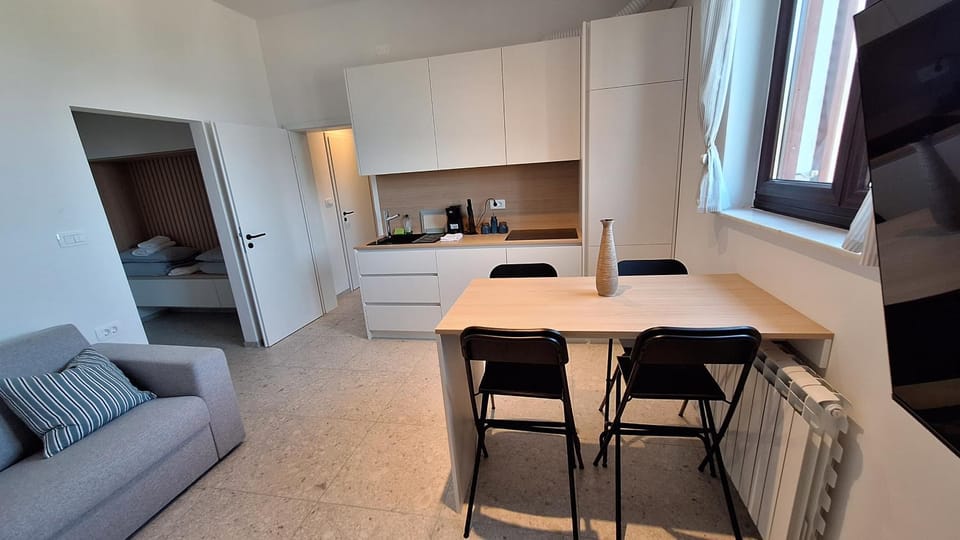 Kitchen or kitchenette, Living room, Dining area