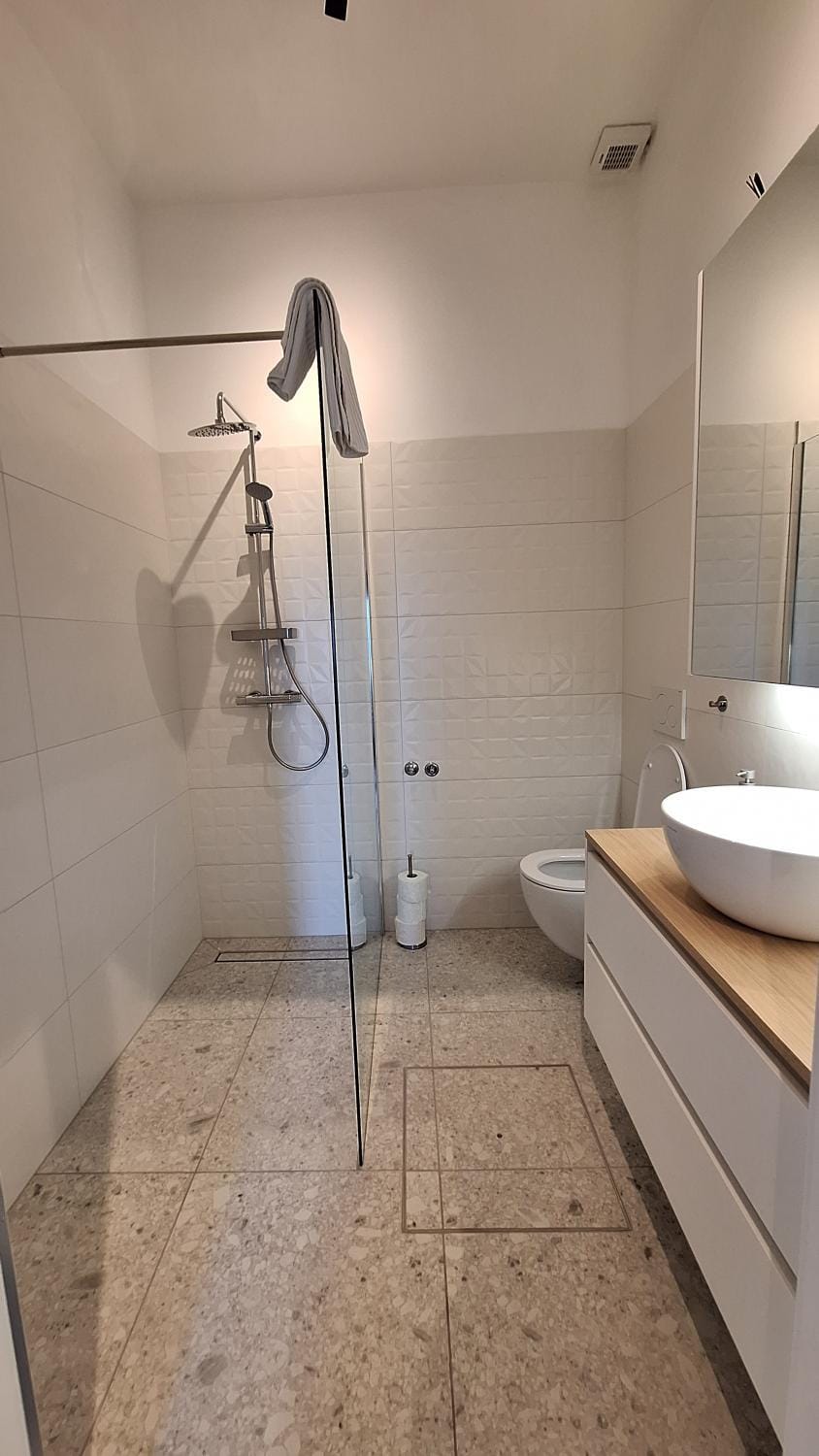 Shower, Bathroom
