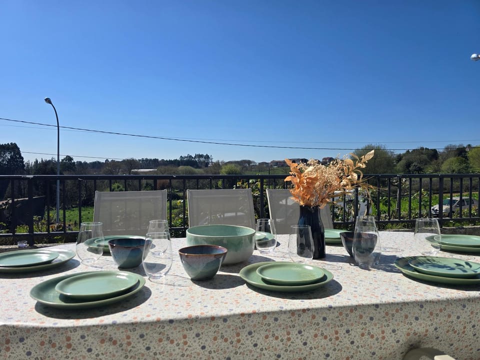 Day, View (from property/room), Balcony/Terrace, Balcony/Terrace, Dining area