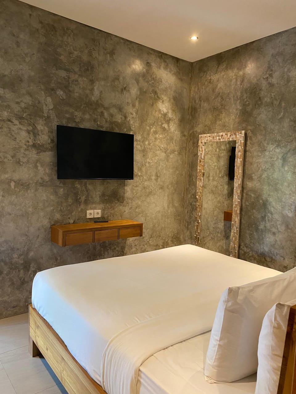 Communal lounge/ TV room, Bedroom