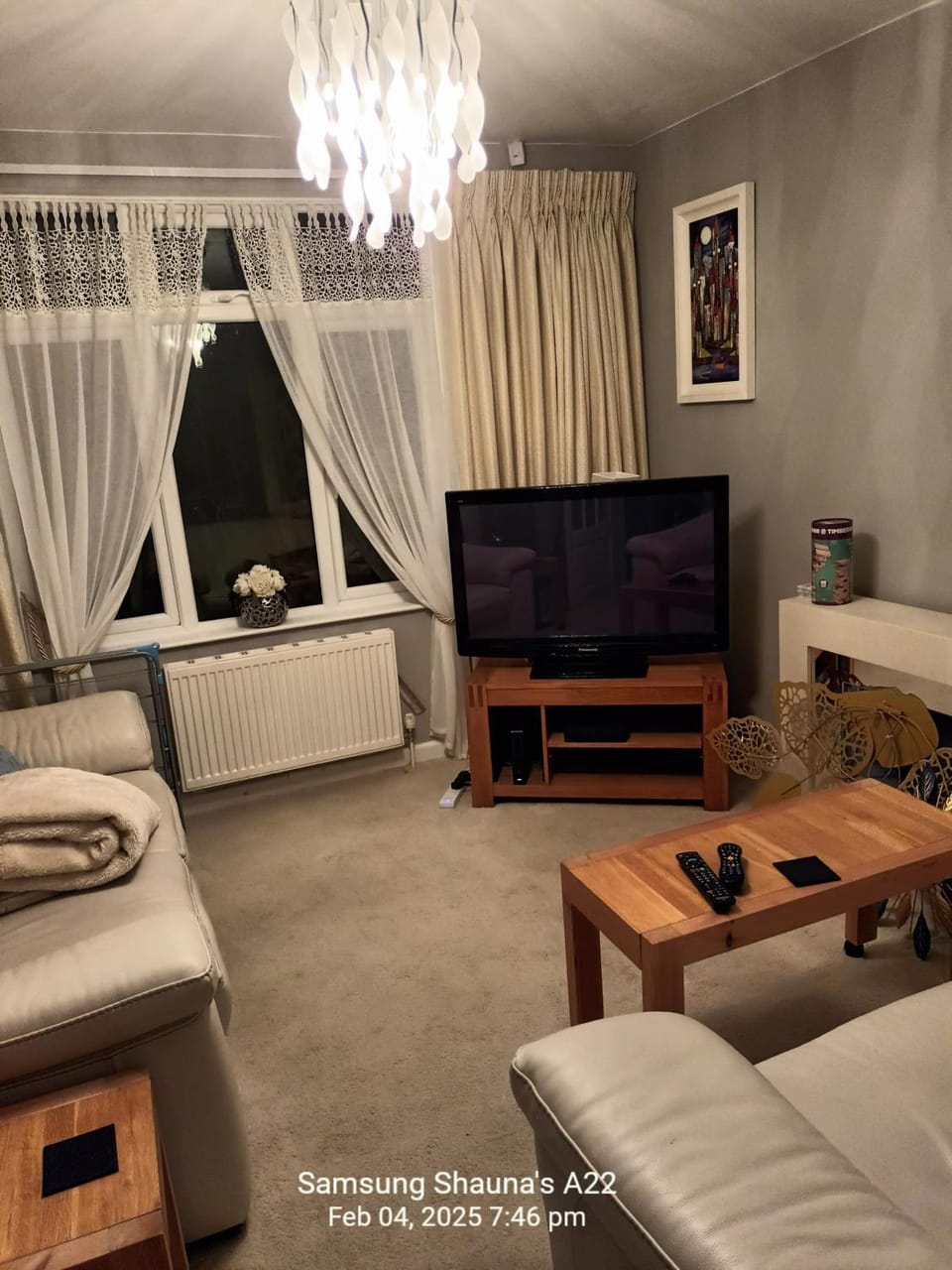 Communal lounge/ TV room