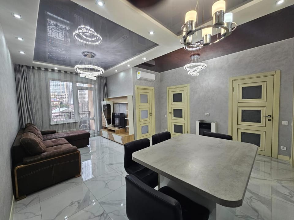 Odessa Luxe Apartment - 5 Minute Walk To The beach Apartment in Odessa