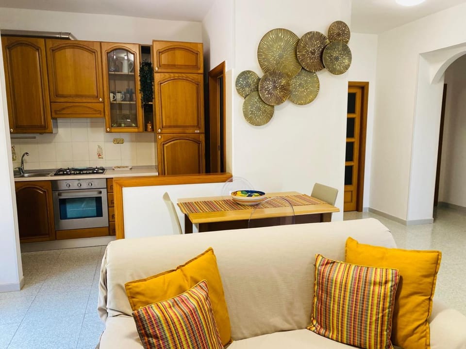Kitchen or kitchenette, Living room, Dining area, stove