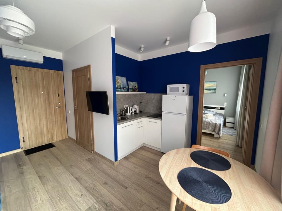 Kitchen or kitchenette, Living room, Dining area
