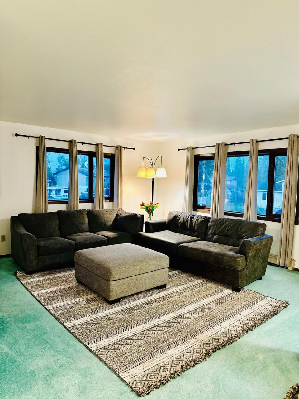 Carlton drive Apartment in Fairbanks