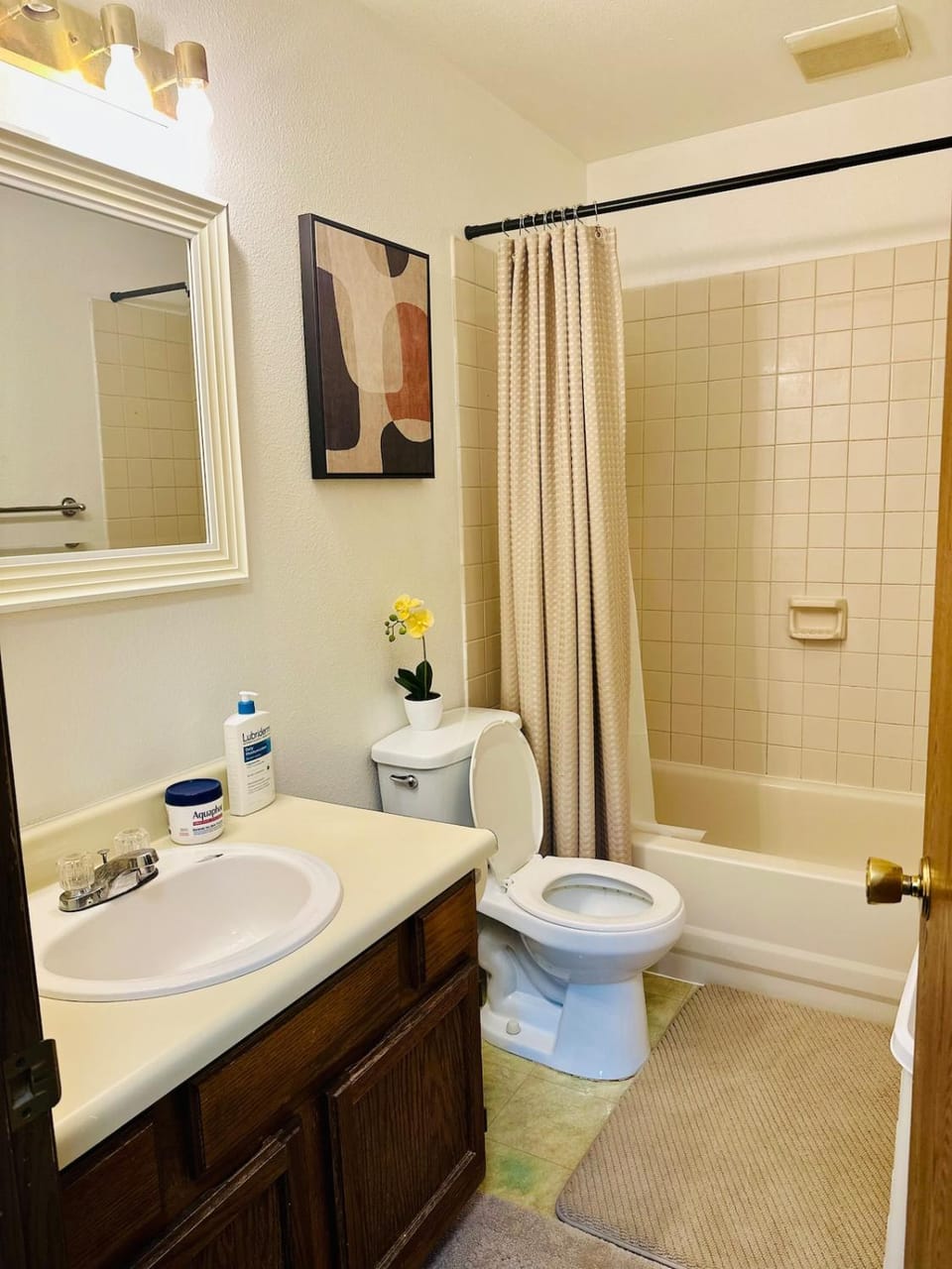 Carlton drive Apartment in Fairbanks