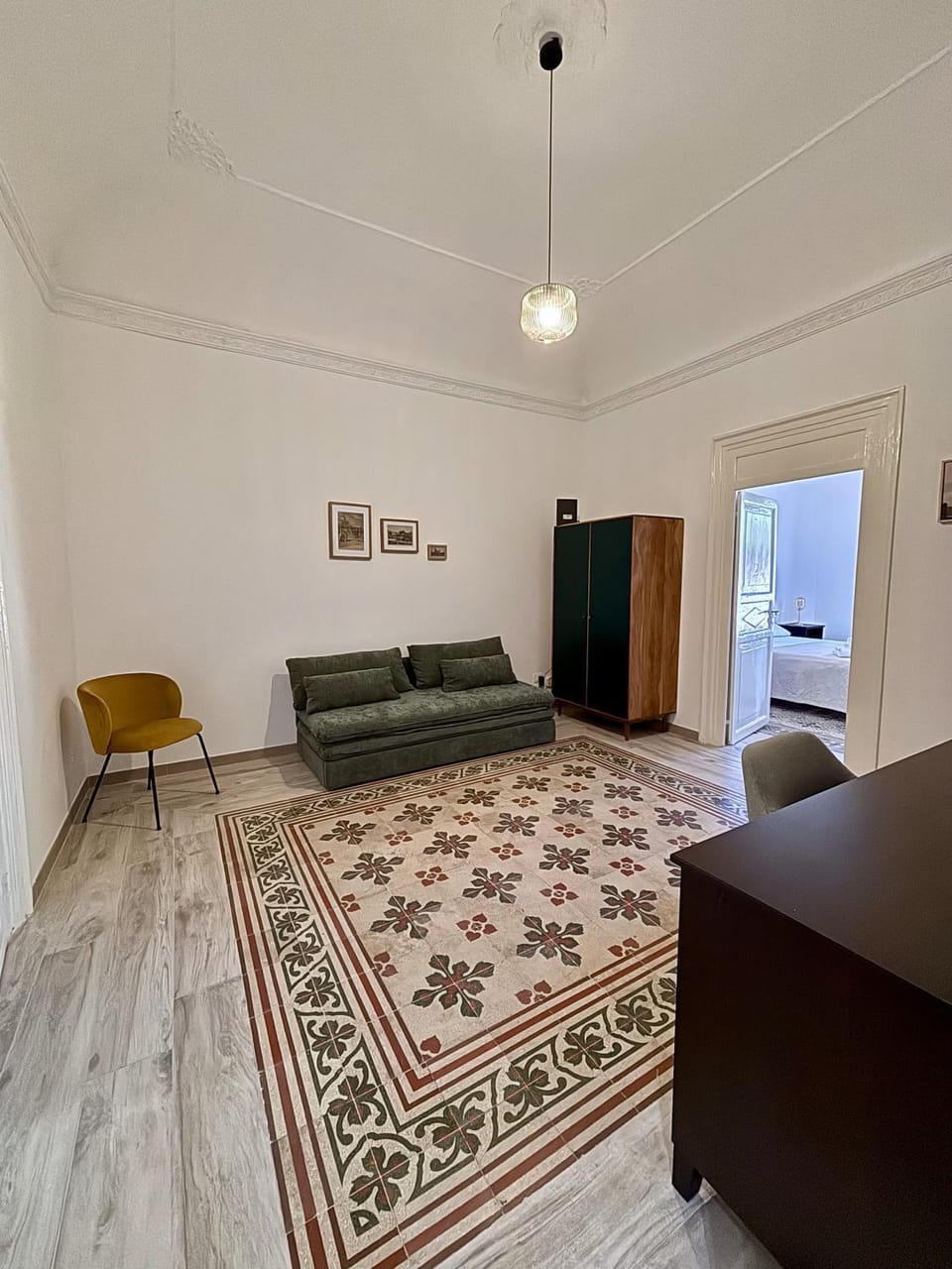 Seating area, Bedroom