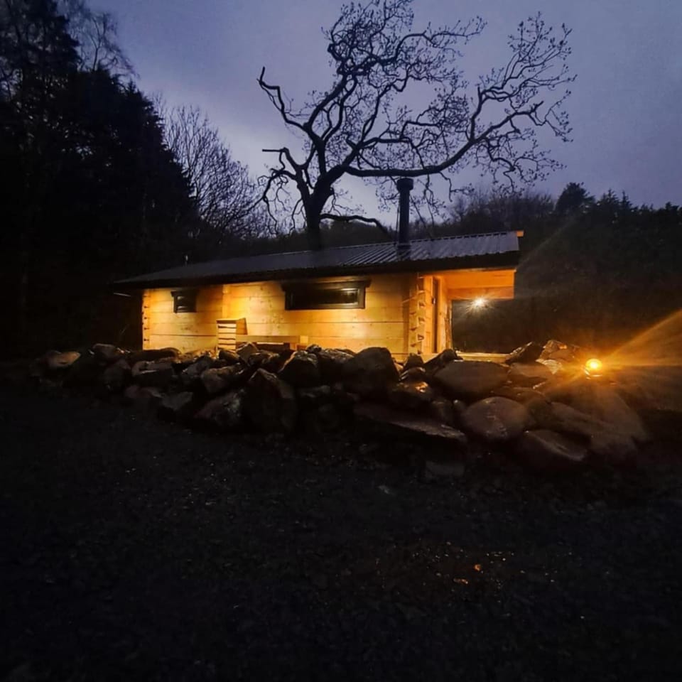 Woodcutters' Cabin Authentic Log Cabin Talybont Aberystwyth SY245DW Cabin in Wales