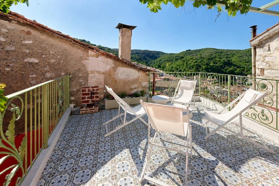 Day, View (from property/room), Balcony/Terrace, Mountain view, sunbed
