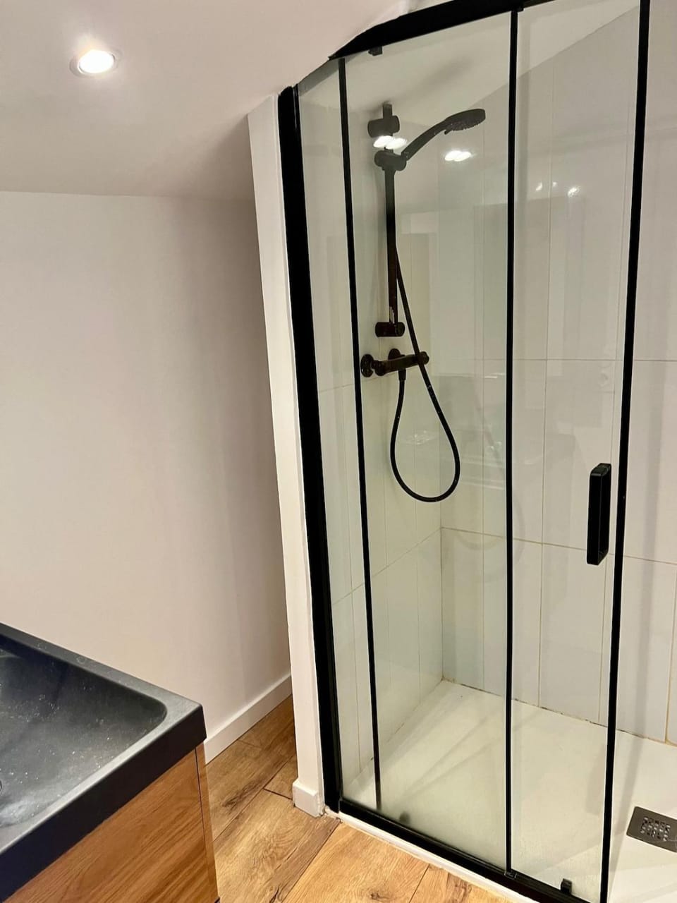 Studio privé à Neffies, proche plages & Pezenas Apartment in Occitanie