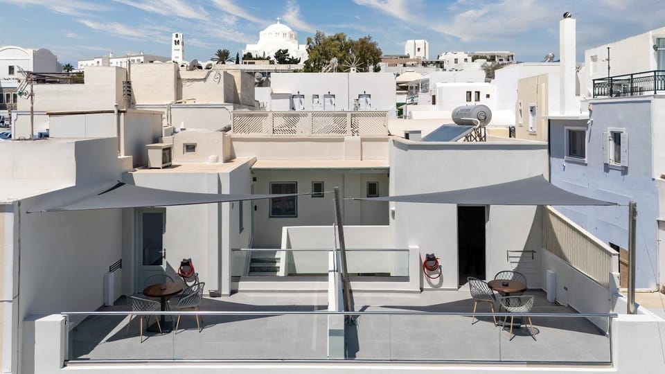 Property building, Balcony/Terrace