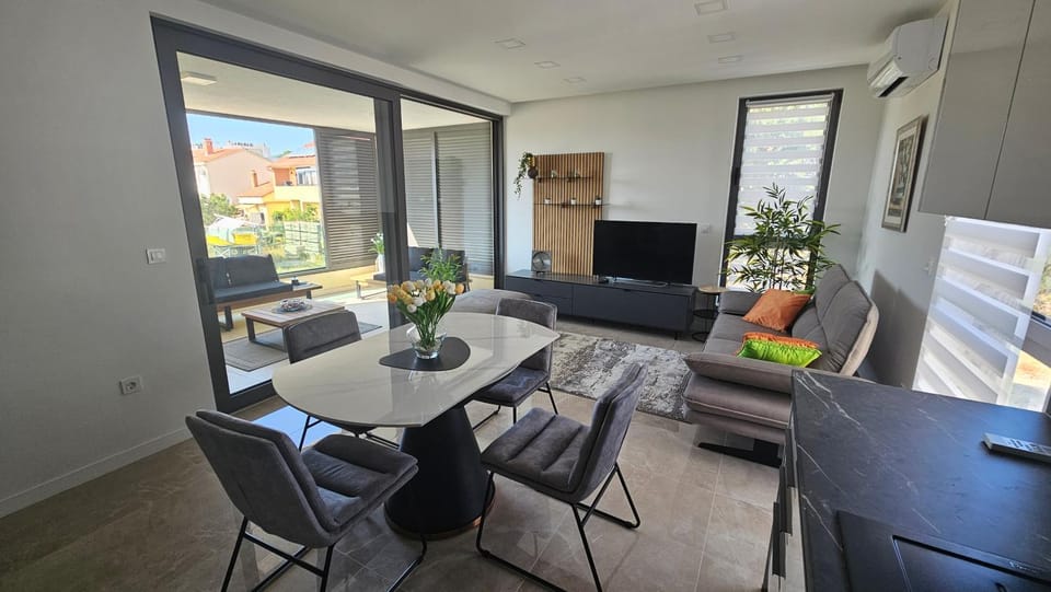Balcony/Terrace, Living room, Dining area