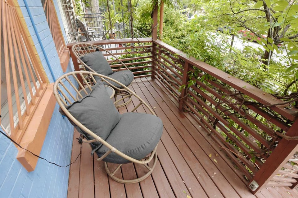 Hidden in the Heights DC Retreat Family Friendly House in District of Columbia