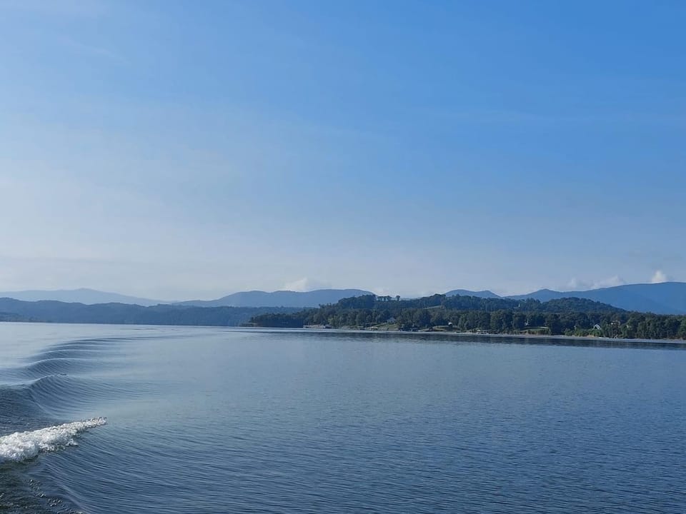 Exclusive Lakefront Retreat on Douglas Lake House in Douglas Lake