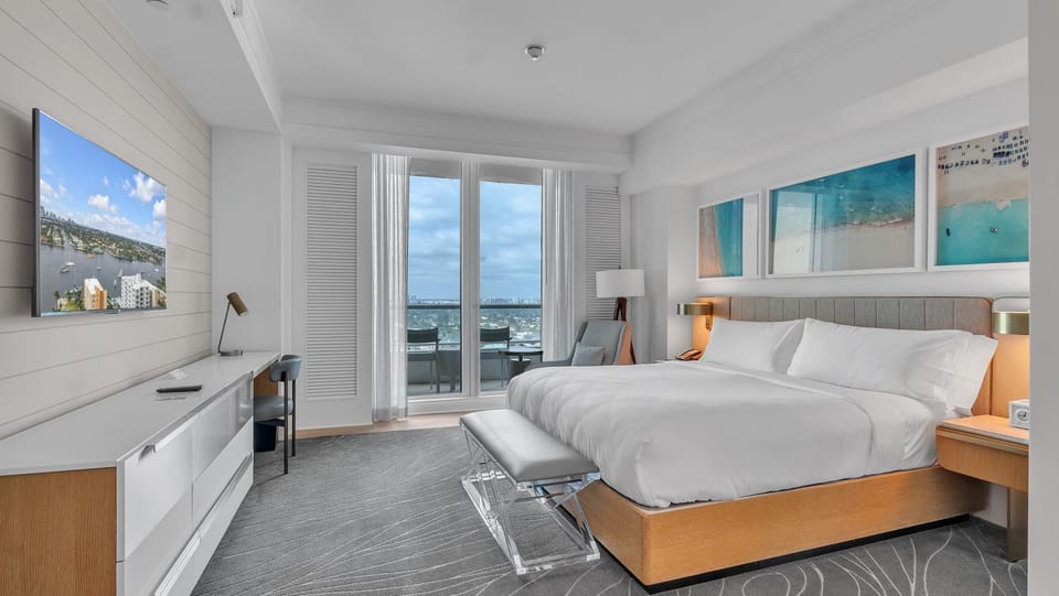 Ritz-Carlton 2br 17th fl Penthouse Hotel Condo Apartment hotel in Fort Lauderdale