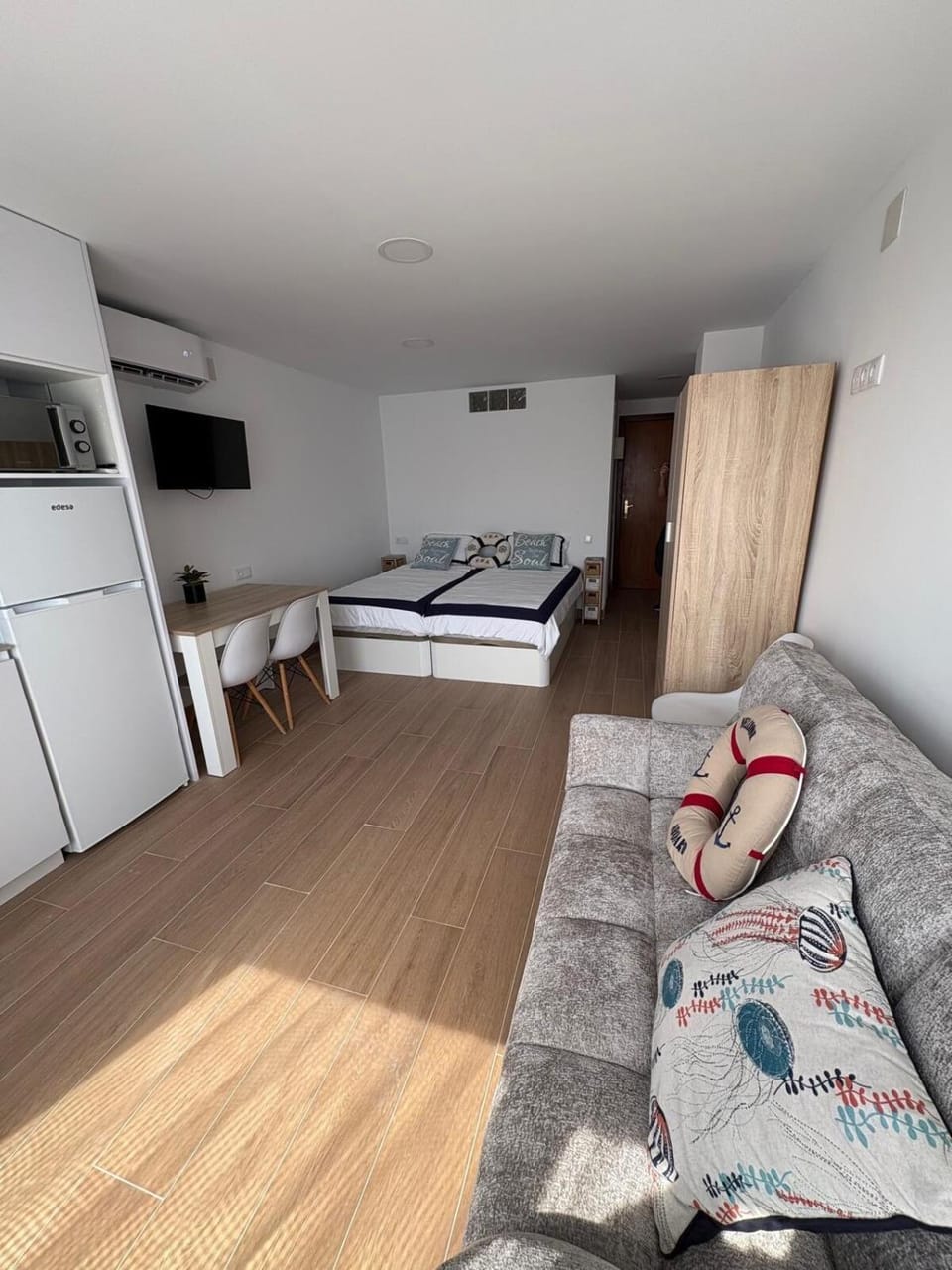 Apartment in La Pineda- Dorabeach Apartment in La Pineda