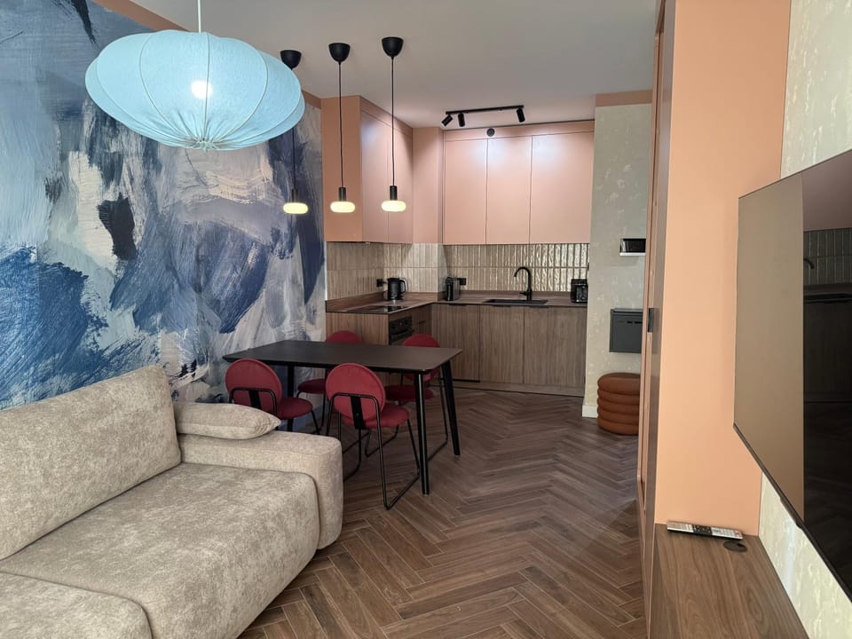 Kitchen or kitchenette, Living room, Seating area, Dining area, pet friendly, stove