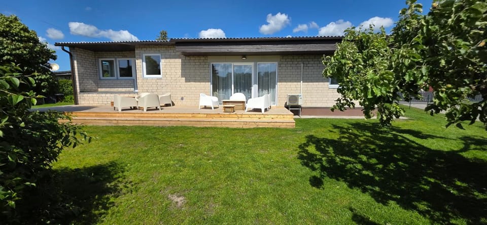 Garden, Balcony/Terrace
