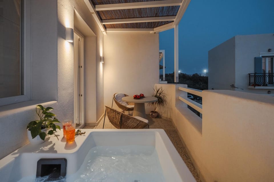 Hot Tub, View (from property/room), Balcony/Terrace