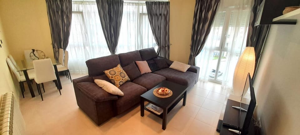 Apartamento Playa Foz 3 Dormitorios & Parking Apartment in Foz