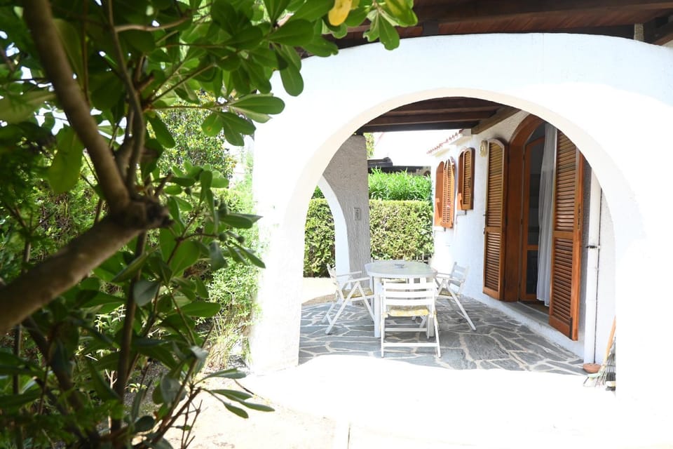 M444 - Marcelli, comodo quadrilocale cielo-terra con patio esterno Apartment in Marcelli