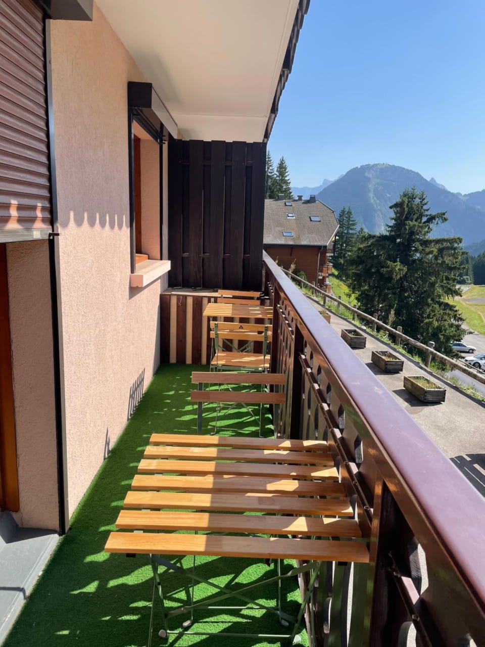 Balcony/Terrace, Mountain view