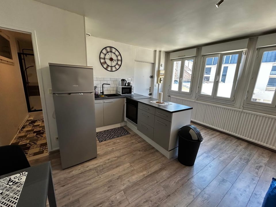 Mission 14 - wifi - le Cube Apartment in Troyes