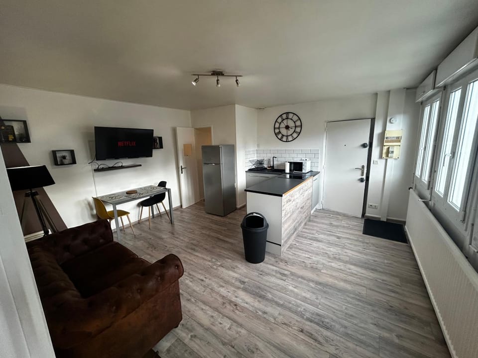 Mission 14 - wifi - le Cube Apartment in Troyes