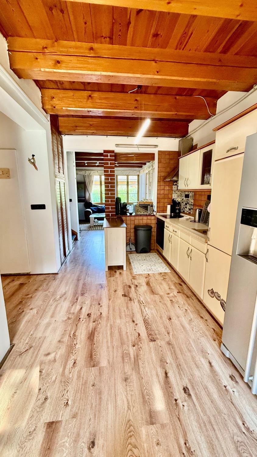 Kitchen or kitchenette, kitchen