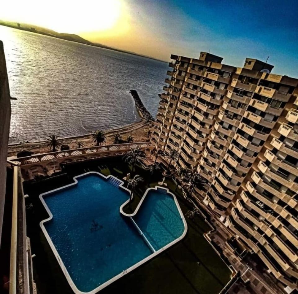 Relaxing experience in apt club nautico isleta Apartment in La Manga