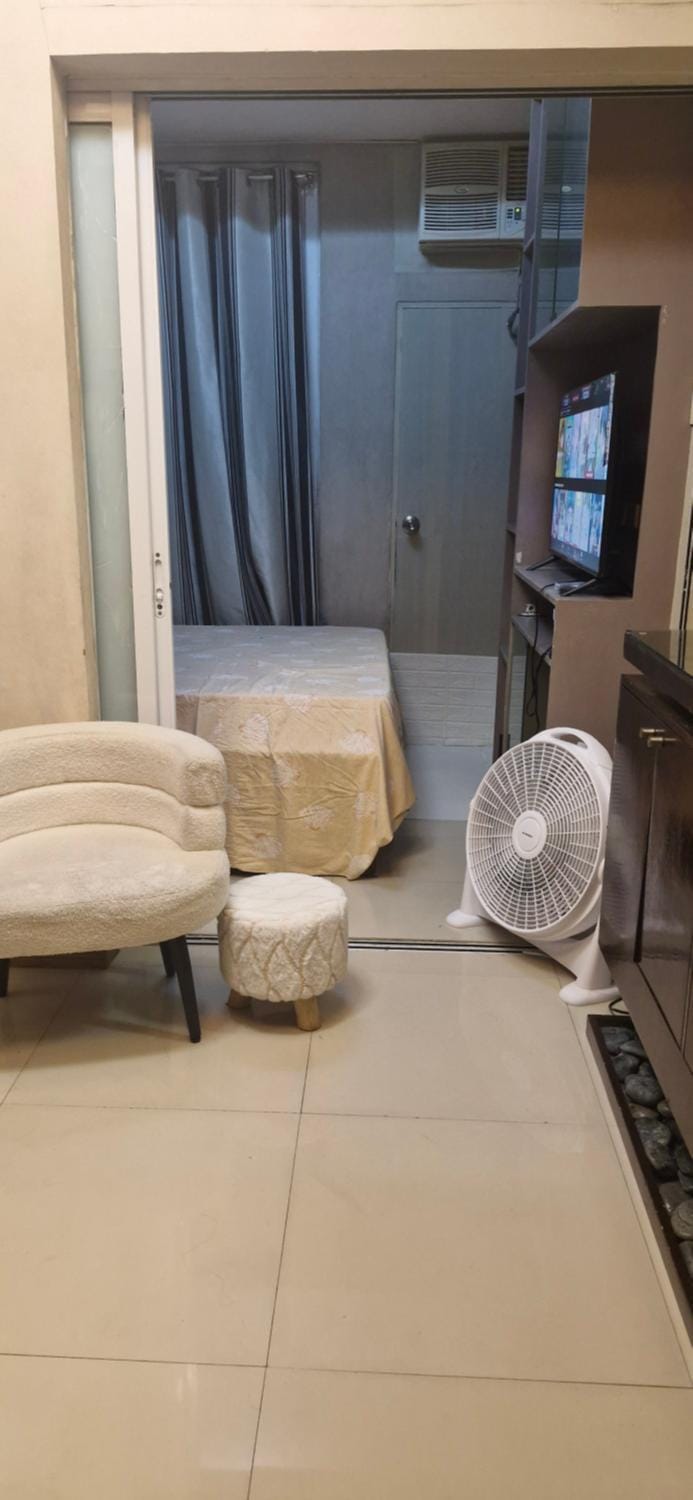 MEZZA TOWER 2 SMARTTV 43inch Apartment hotel in Manila City