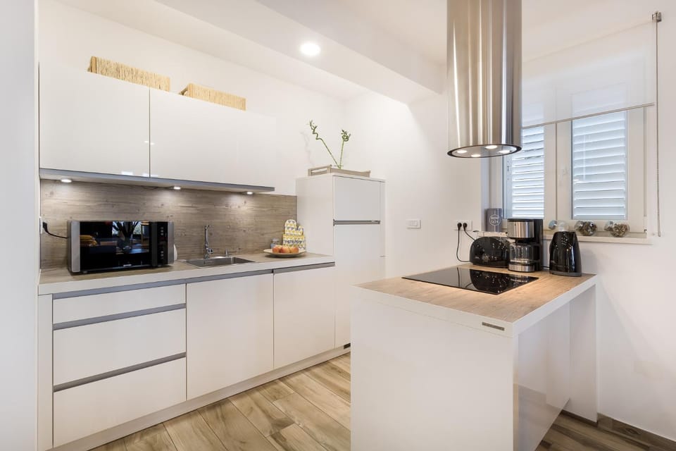 Coffee/tea facilities, Kitchen or kitchenette