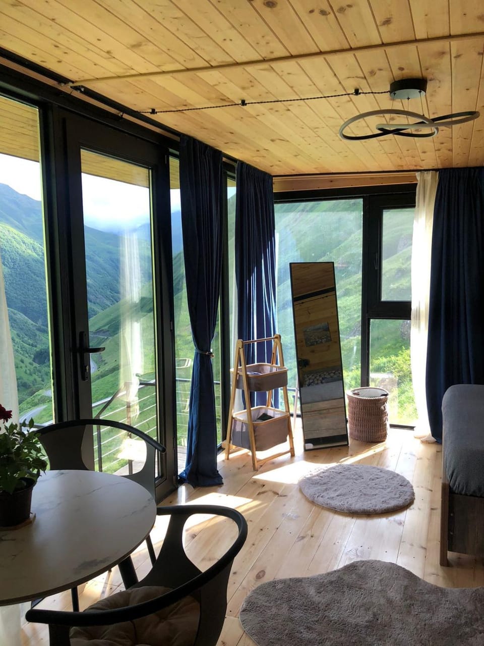 Natural landscape, Living room