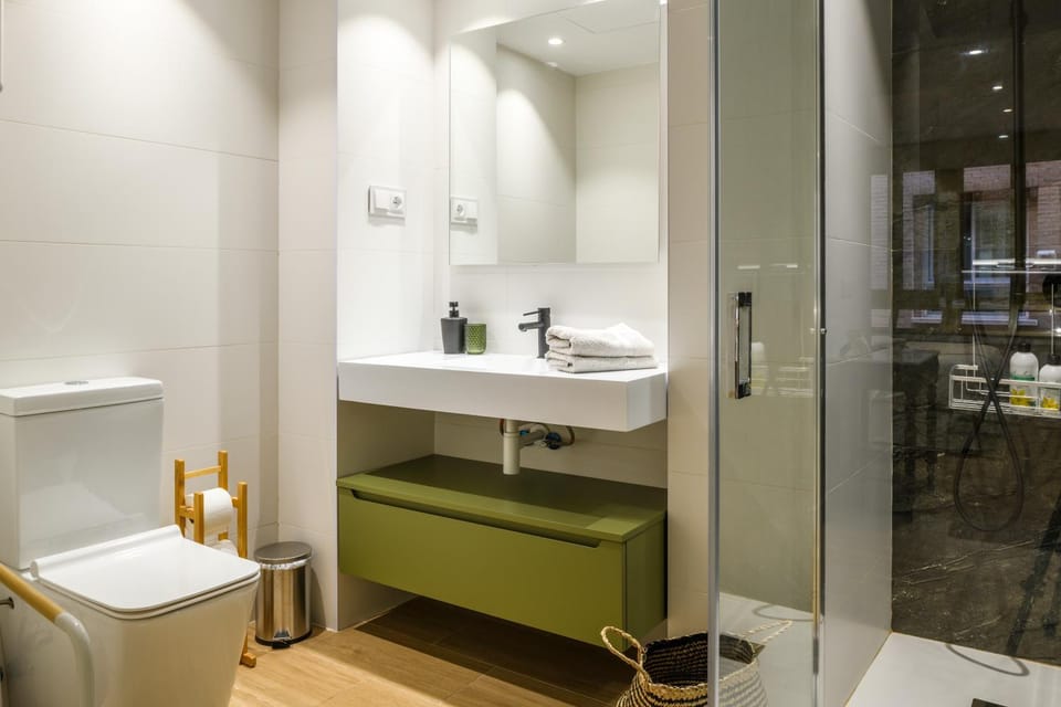 Shower, Bathroom