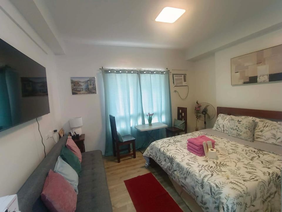 Bed, Photo of the whole room