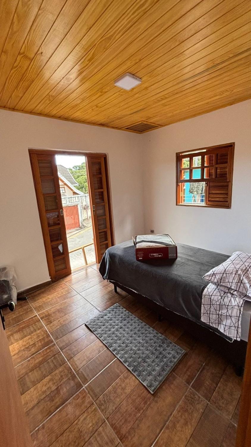 Pé da Montanha casa inteira Apartment in Campos do Jordão