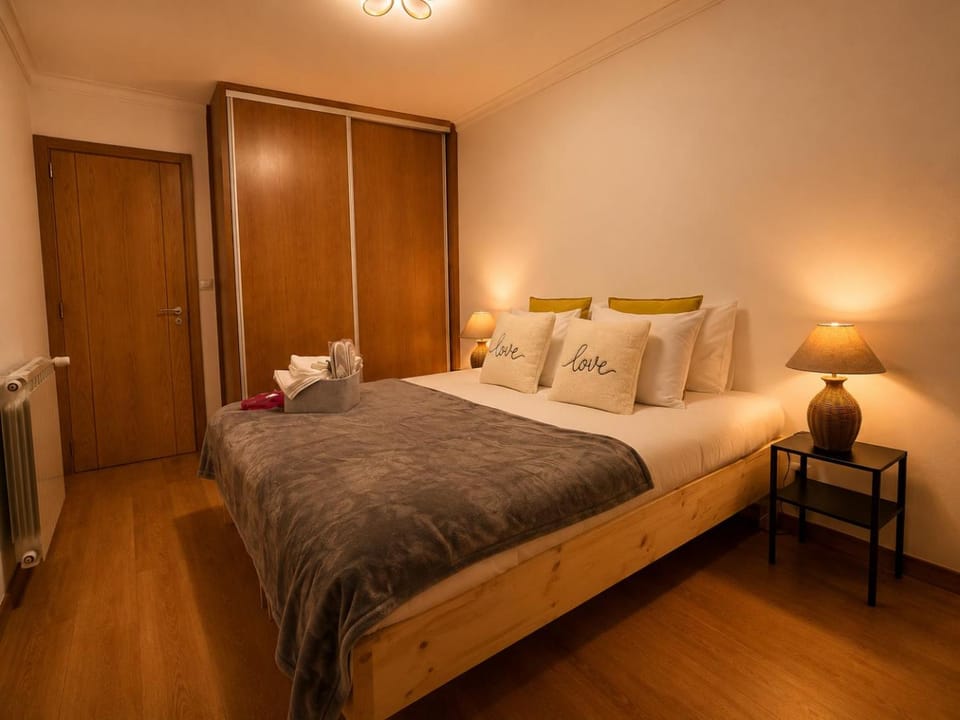 Bed, Bedroom, wardrobe
