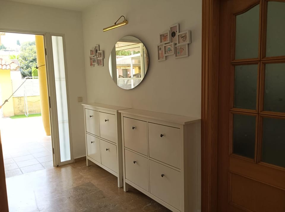 Brad House House in Garraf