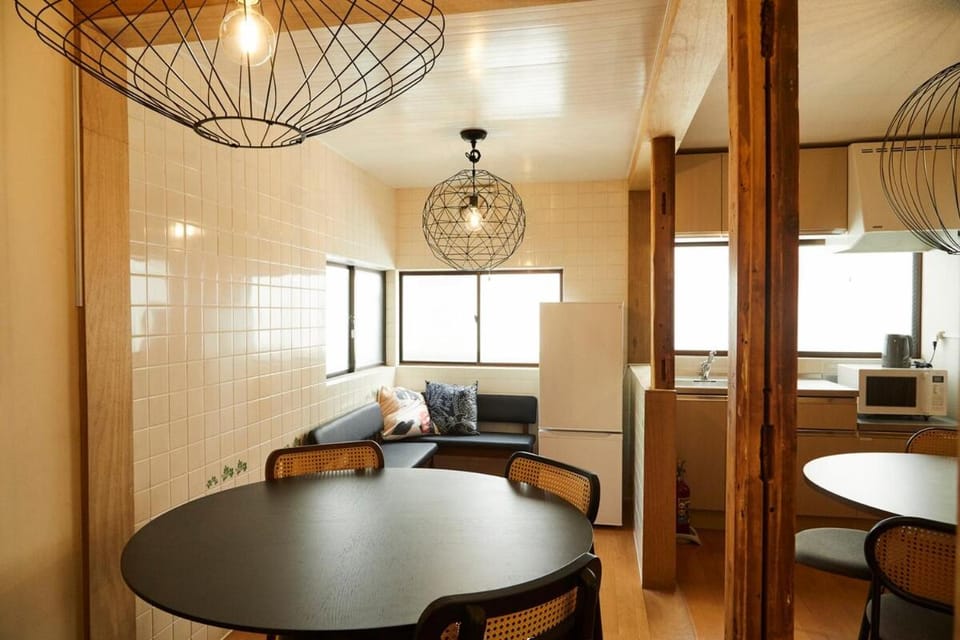 Seating area, Dining area