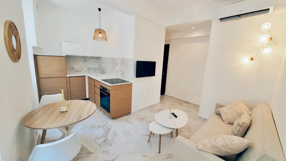 Kitchen or kitchenette, Living room, kitchen